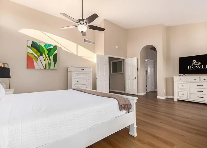 Solstice On Summit Family Retreat-pool-putt Grn-sleeps 10 Chandler