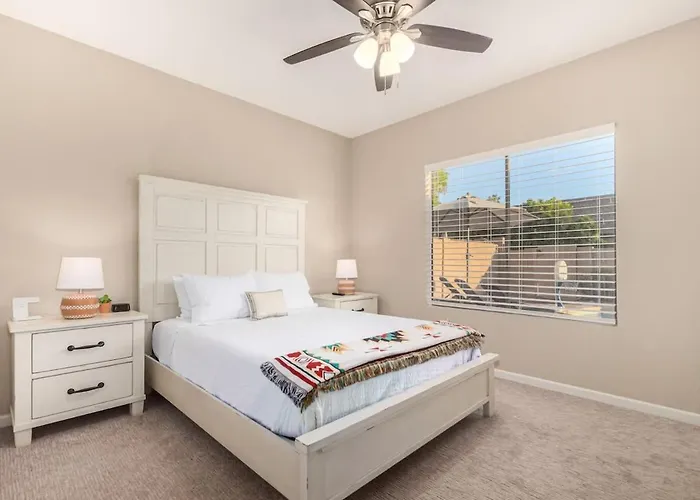 Solstice On Summit Family Retreat-pool-putt Grn-sleeps 10 Chandler