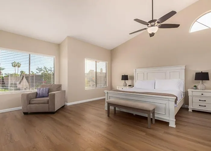 Holiday home Solstice On Summit Family Retreat-pool-putt Grn-sleeps 10 Chandler