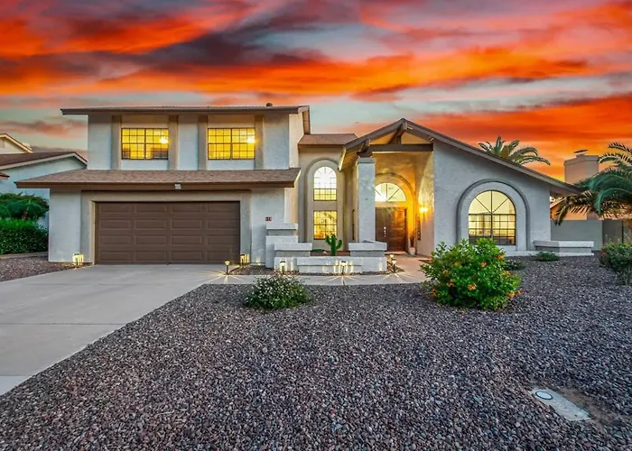 Solstice On Summit Family Retreat-pool-putt Grn-sleeps 10 * Chandler